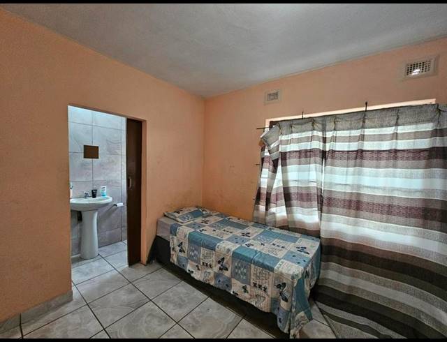 3 BEDROOM PROPERTY TO RENT IN LOTUSVILLE